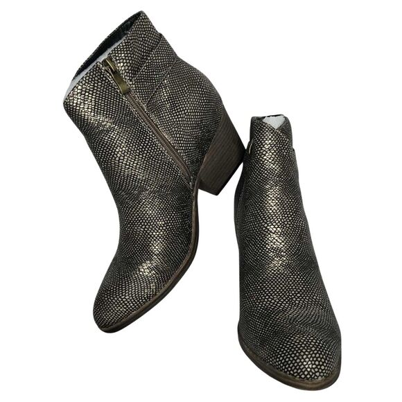 Boutique by Corkys Rory Metallic Faux Leather Ankle Booties NWOB Size 11 - Picture 1 of 3
